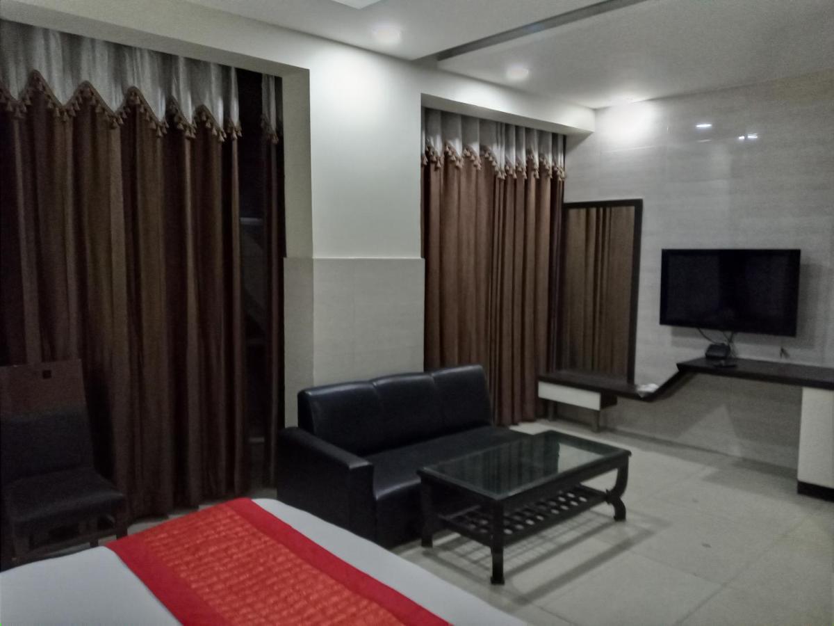 Готель Vivah Residency Нью-Делі Екстер'єр фото